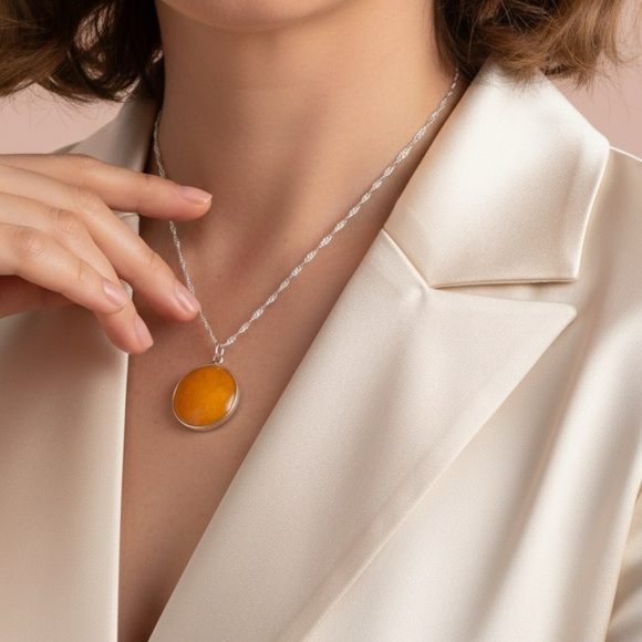 Golden Moment: Sterling Silver Chain and Yellow Crackle Agate Pendant Necklace - Picture 2 of 3